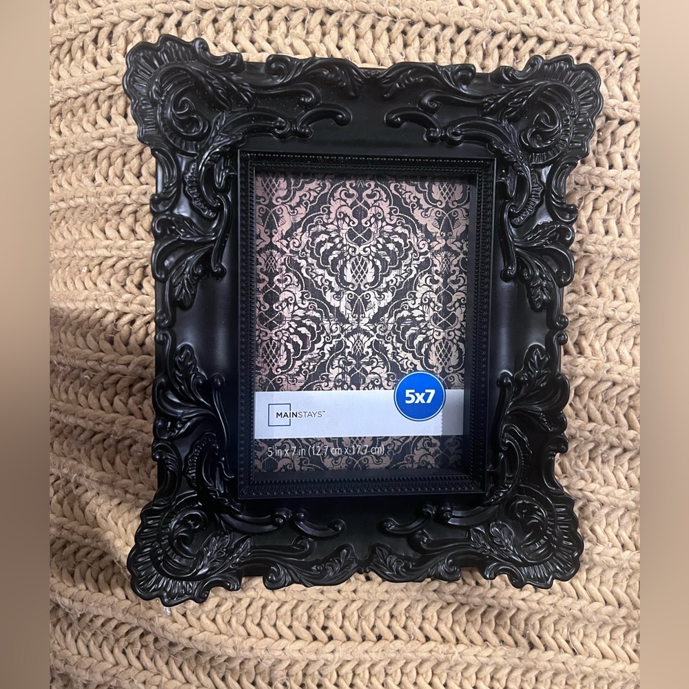 Vintage look 5X7 picture frame